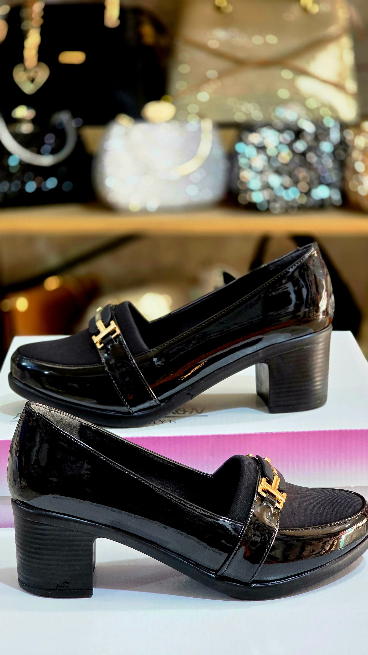 Şık Günlük Kadın Kalın Topuk Ayakkabı – Parlak Deri Detaylı