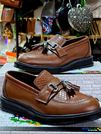 Püsküllü Erkek Rugan Babet Ayakkabı