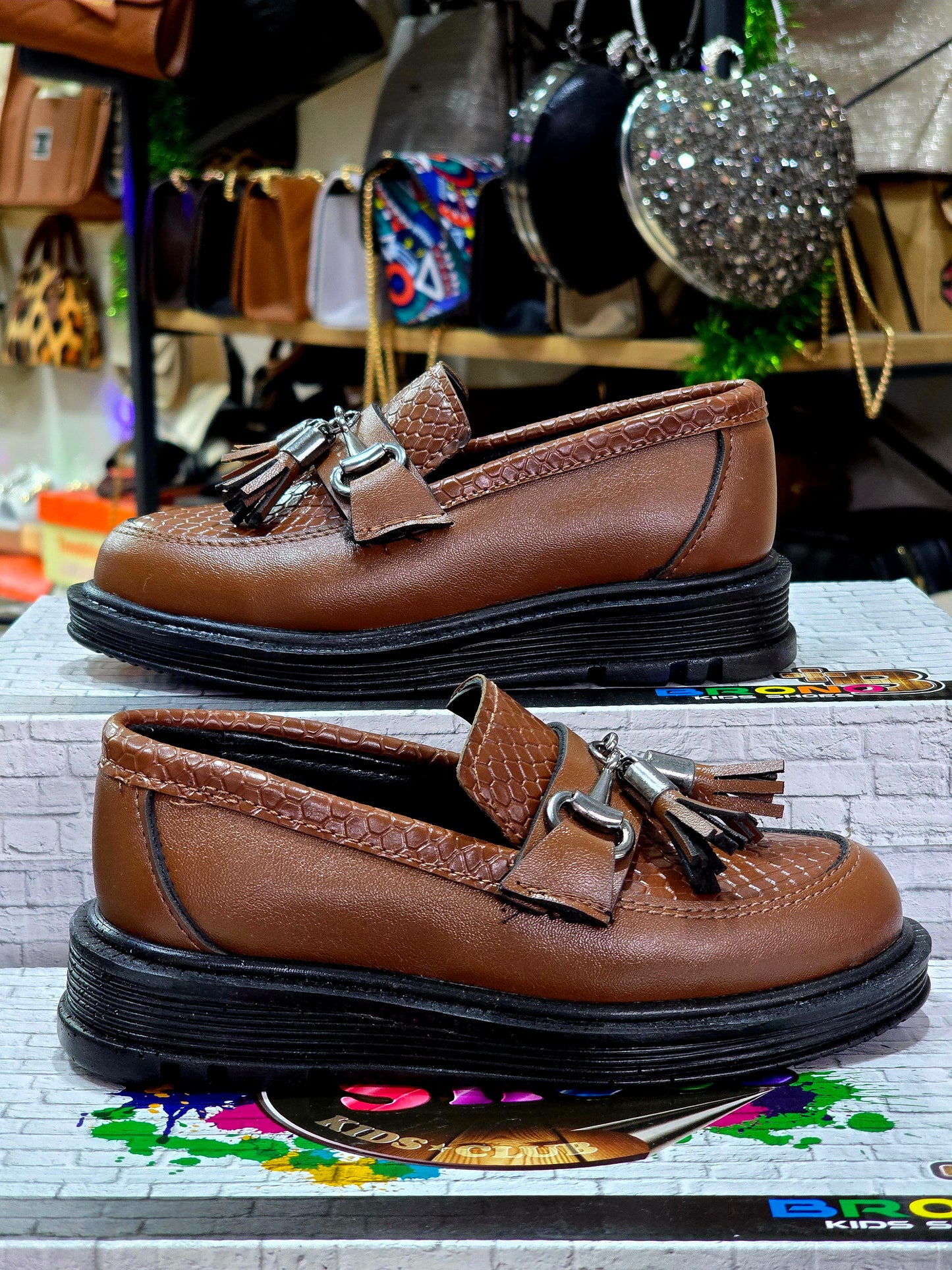 Püsküllü Erkek Rugan Babet Ayakkabı