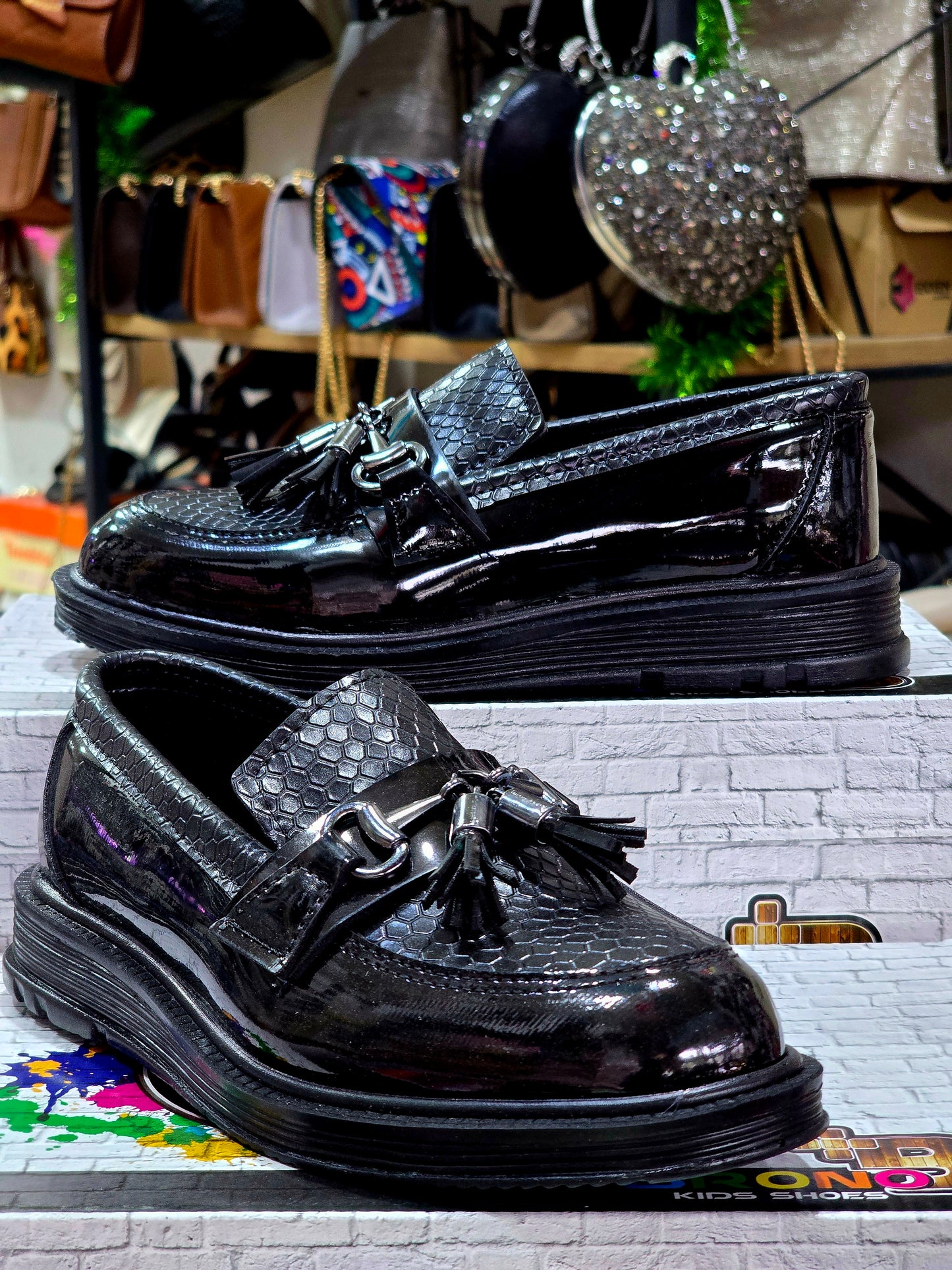 Püsküllü Erkek Rugan Babet Ayakkabı