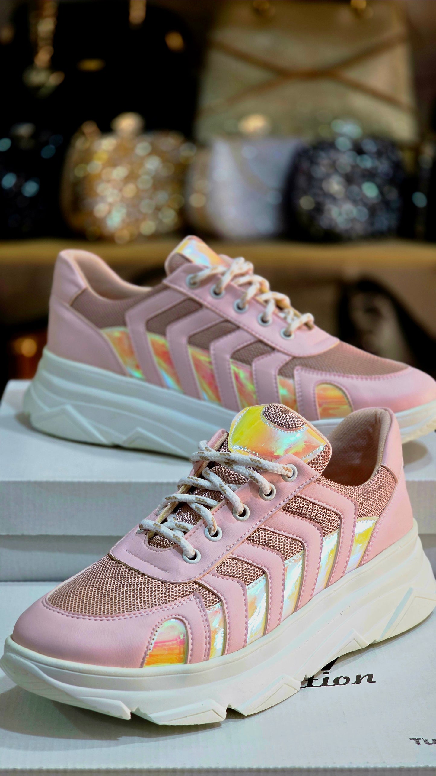 Kalın Tabanlı Kadın Spor Ayakkabı