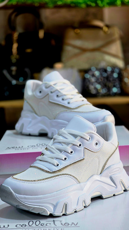 Yüksek Tabanlı Bağcıklı Kadın Spor Ayakkabı