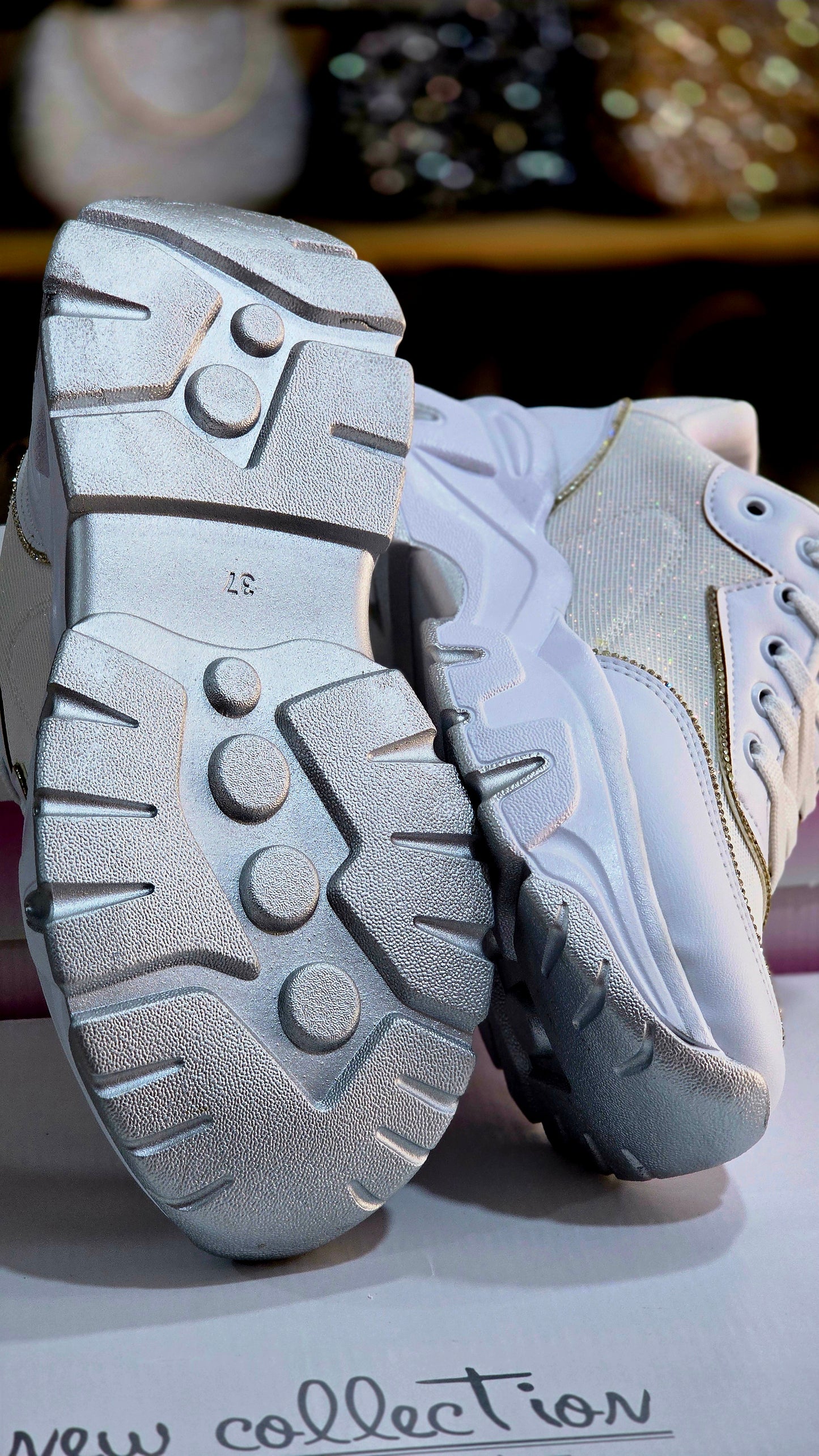 Yüksek Tabanlı Bağcıklı Kadın Spor Ayakkabı