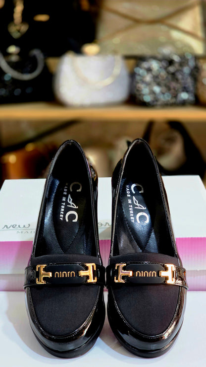 Şık Günlük Kadın Kalın Topuk Ayakkabı – Parlak Deri Detaylı