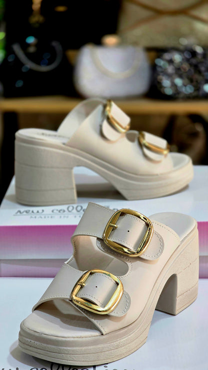 Toka Detaylı Kalın Topuklu Kadın Ayakkabı