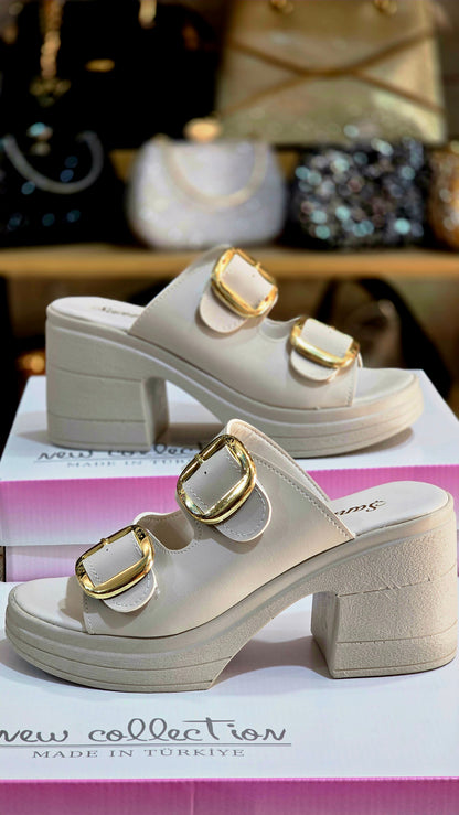 Toka Detaylı Kalın Topuklu Kadın Ayakkabı