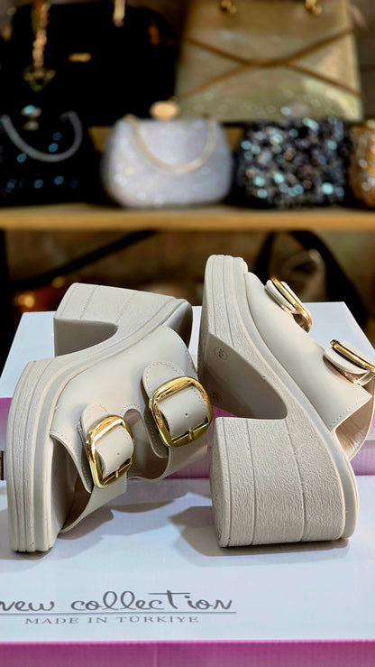 Toka Detaylı Kalın Topuklu Kadın Ayakkabı