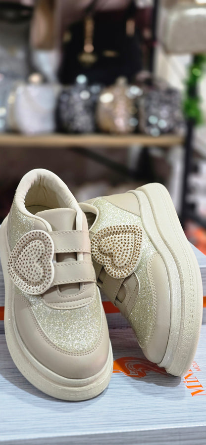 Kalpli Cırtlı Kız Çocuk Spor Ayakkabı