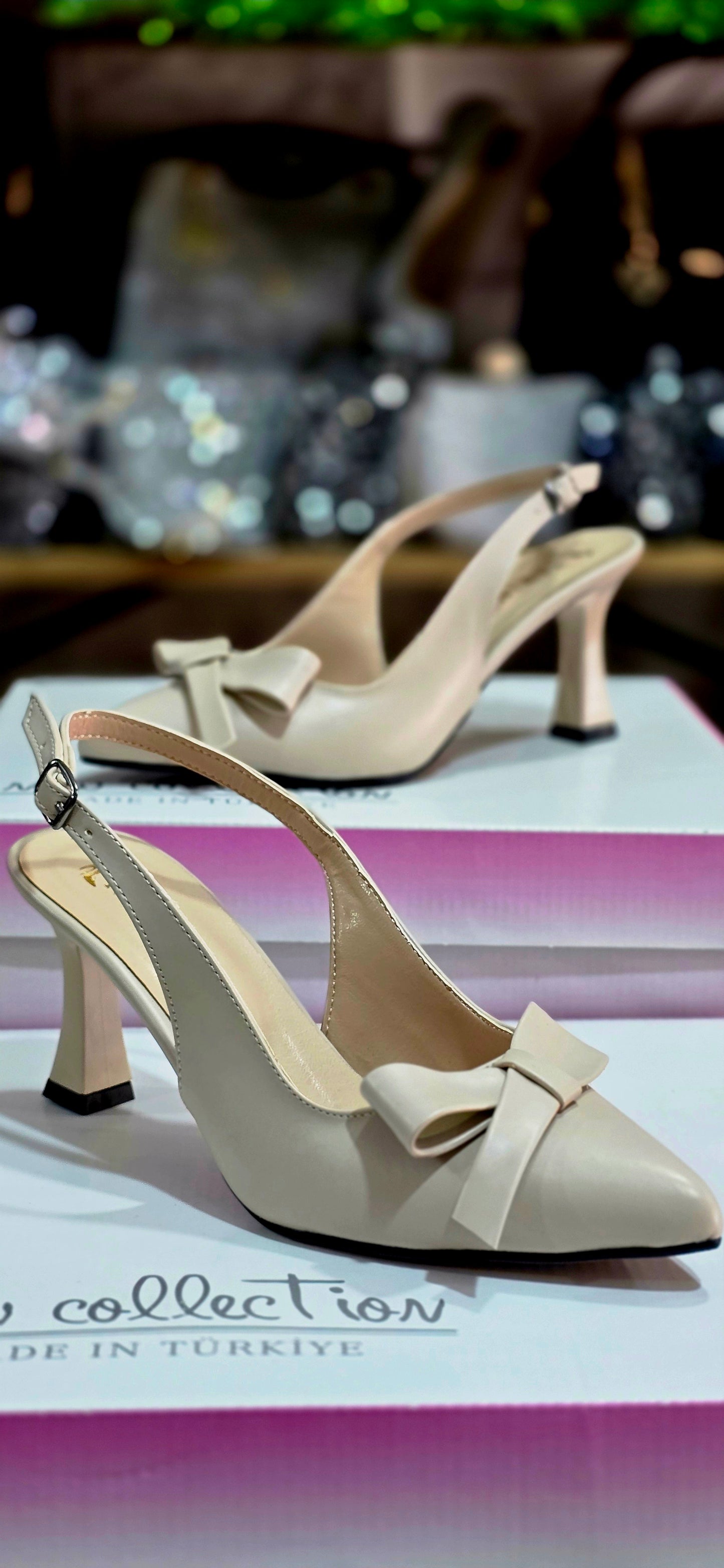 Fiyonk Detaylı Zarif Topuklu Ayakkabı