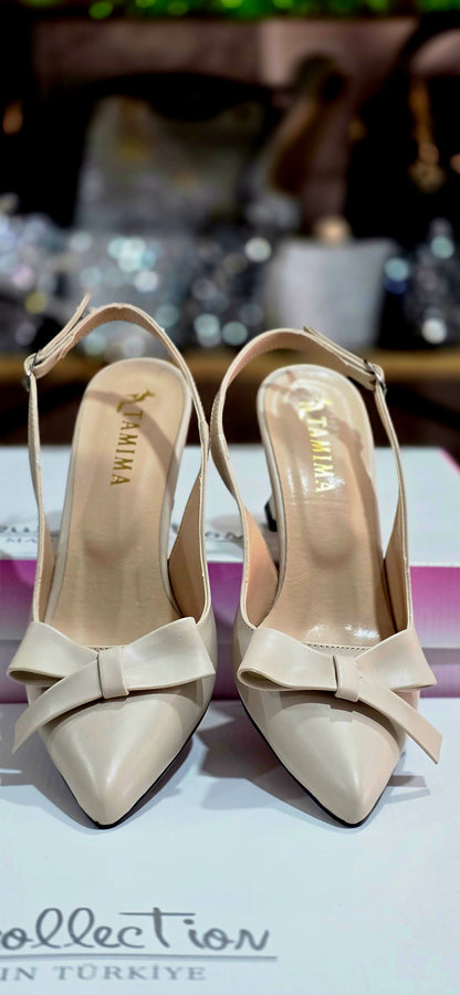 Fiyonk Detaylı Zarif Topuklu Ayakkabı