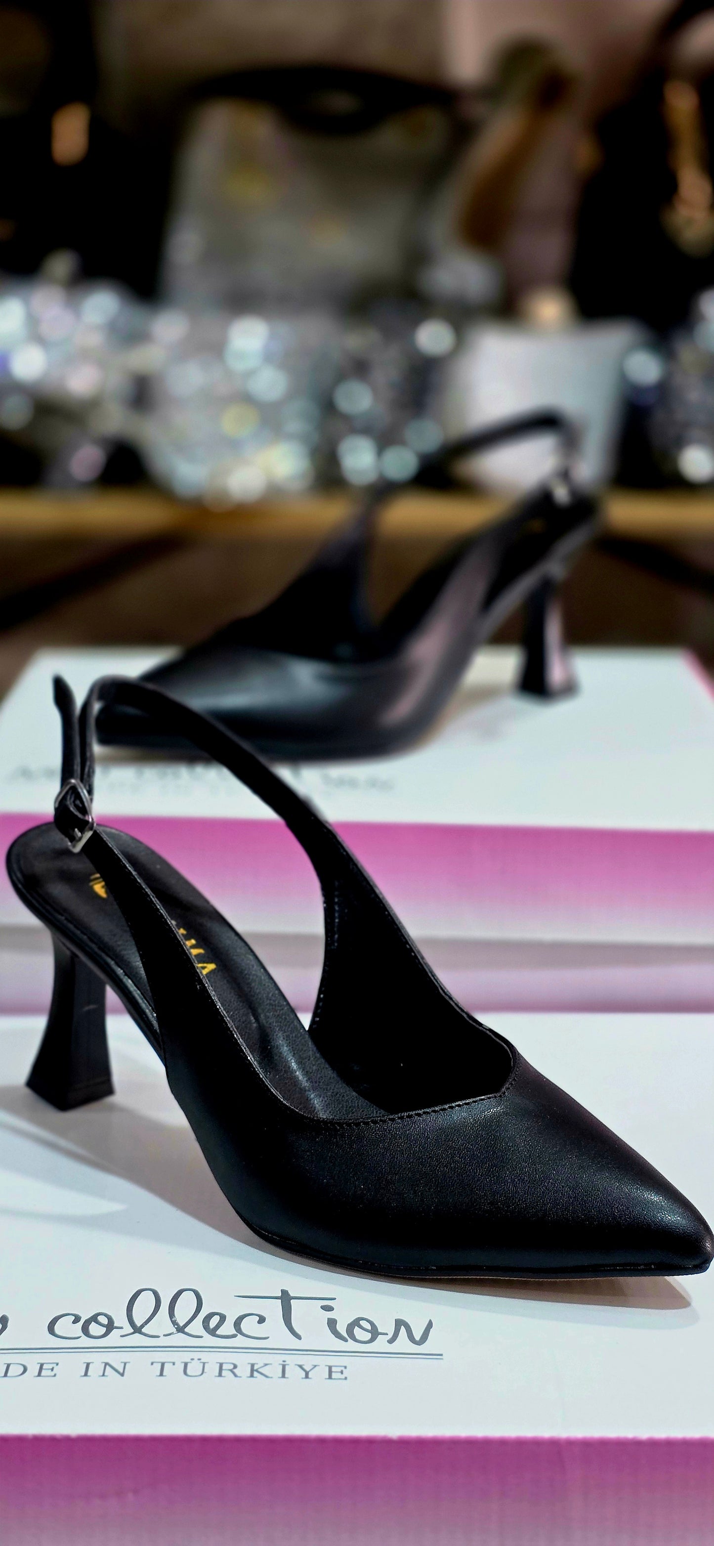 Arkası Açık Zarif Topuklu Ayakkabı