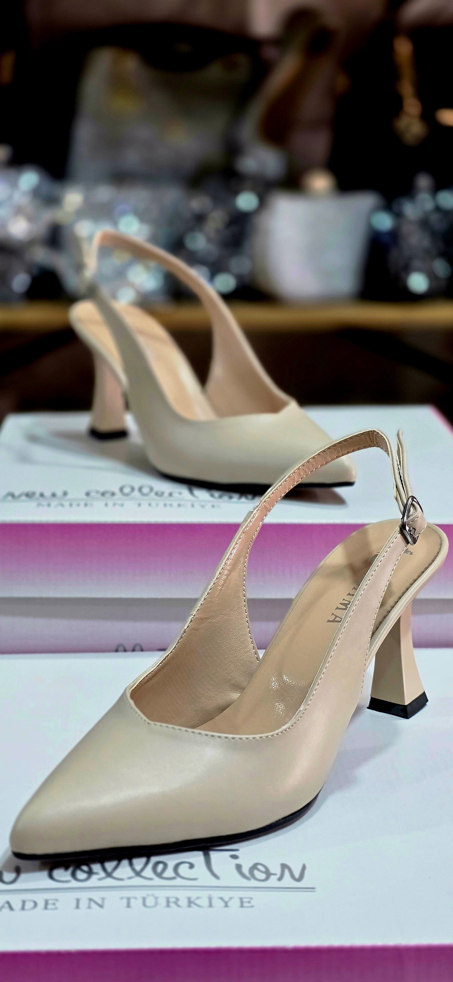 Arkası Açık Zarif Topuklu Ayakkabı