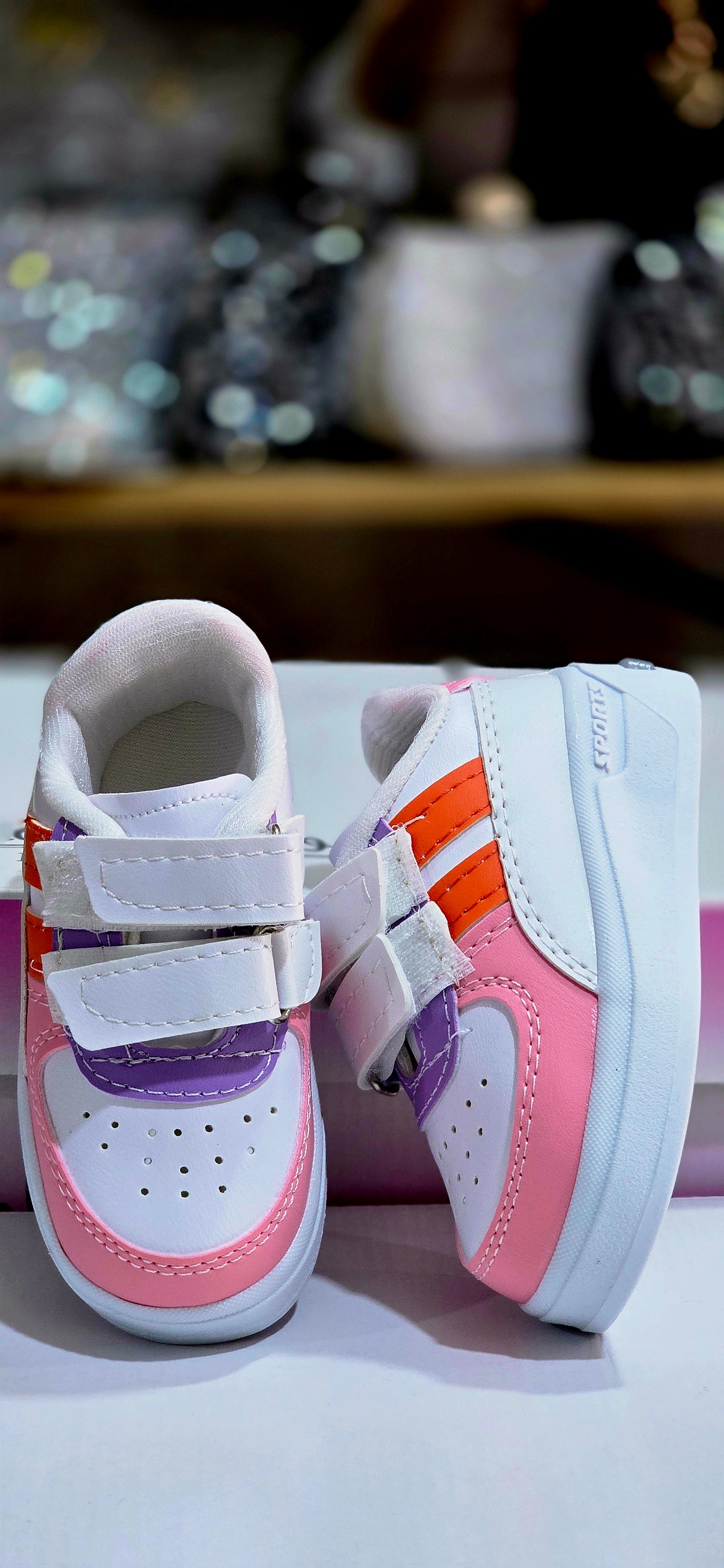 Cırtlı Renkli LED'li Çocuk Spor Ayakkabı