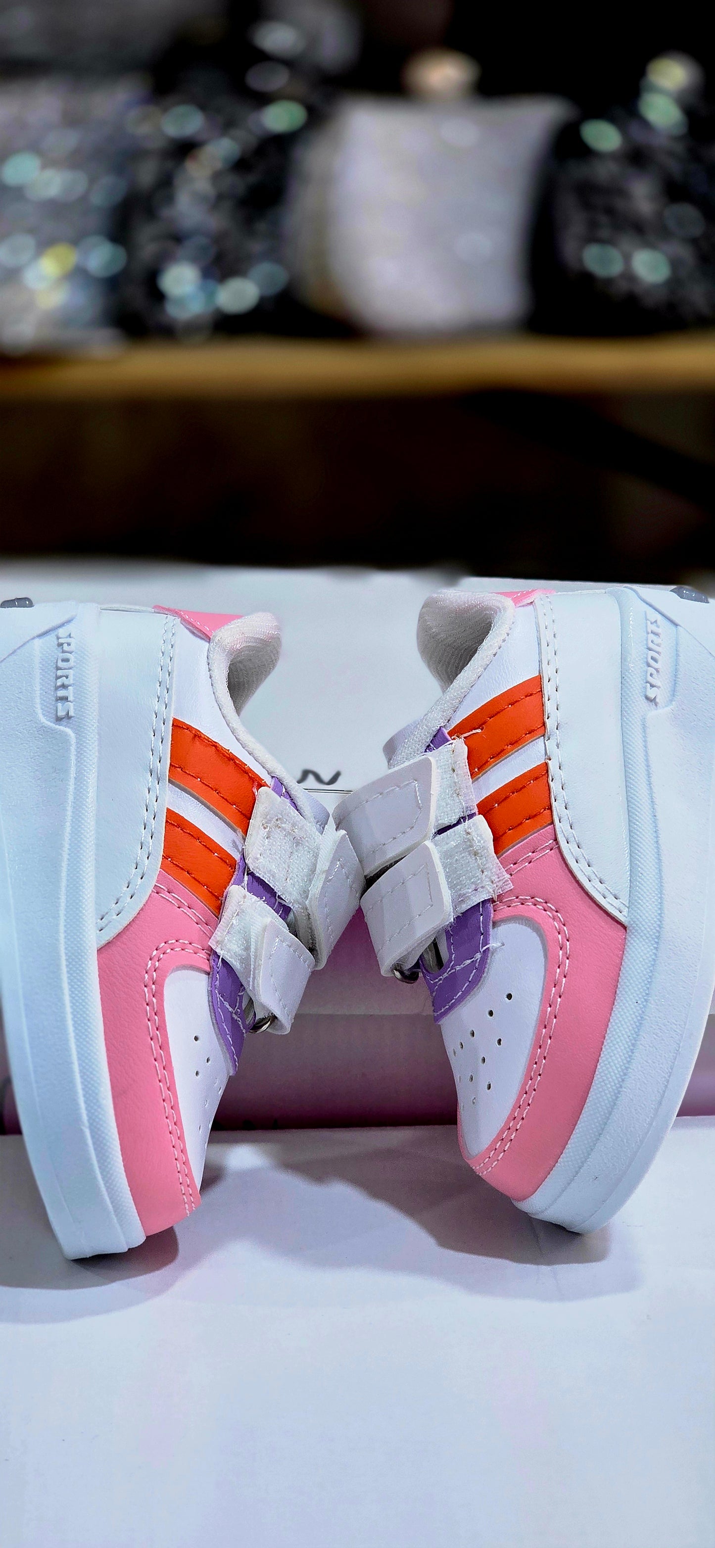 Cırtlı Renkli LED'li Çocuk Spor Ayakkabı