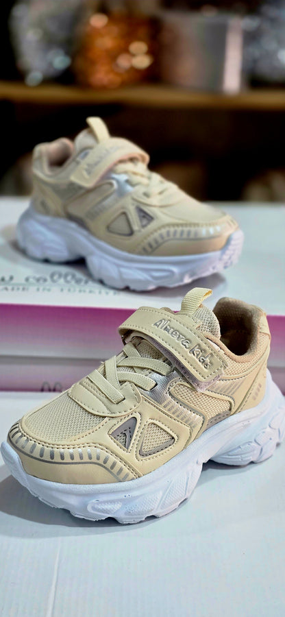 Almera Kids Rahat Kalıp Çocuk Spor Ayakkabı – Beyaz Taban