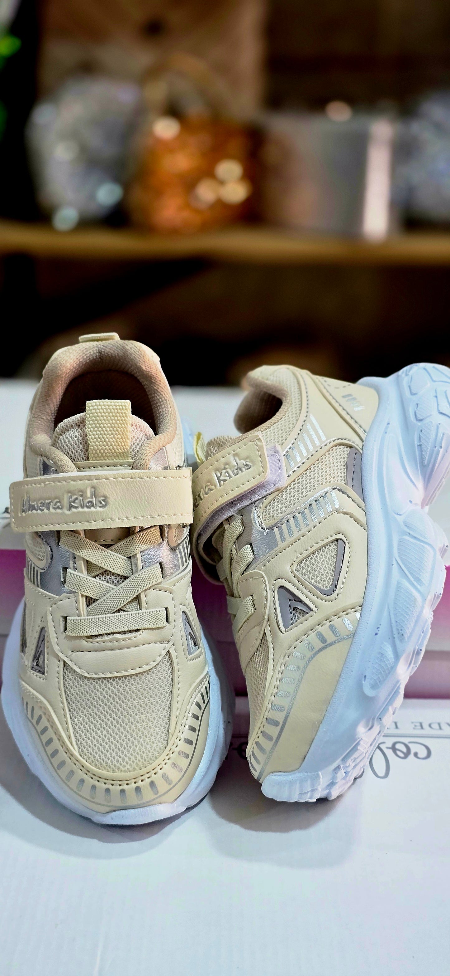 Almera Kids Rahat Kalıp Çocuk Spor Ayakkabı – Beyaz Taban